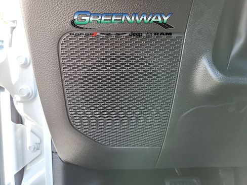 Used 2023 Jeep Wrangler Unlimited Sahara w/ Cold Weather Group AWD/4WD image 18