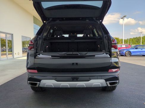 Used 2024 BMW X5 xDrive50e image 30