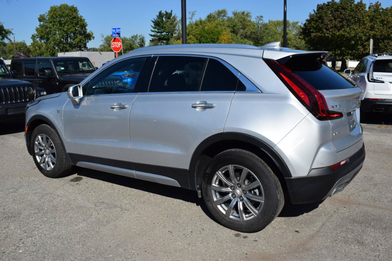 Used 2021 Cadillac XT4 Premium Luxury AWD/4WD image 8