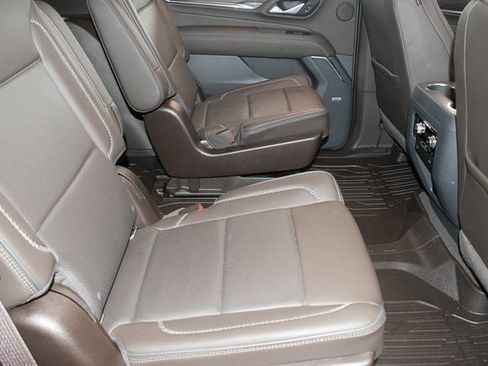 Used 2022 GMC Yukon Denali w/ Max Trailering Package AWD/4WD image 12