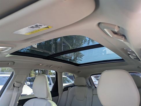 Certified 2024 Volvo XC60 B5 Core w/ Protection Package Premier image 23