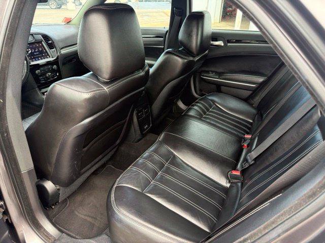 Used 2021 Chrysler 300 S RWD image 5