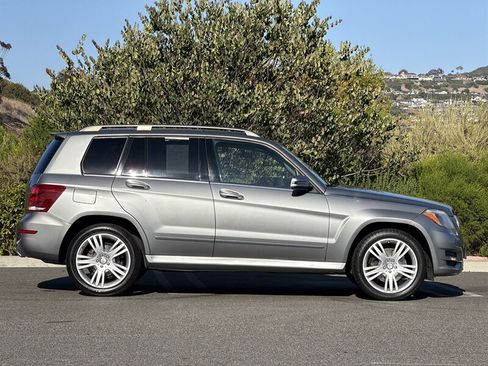 Used 2015 Mercedes-Benz GLK 350 2WD w/ Premium 1 Package image 7