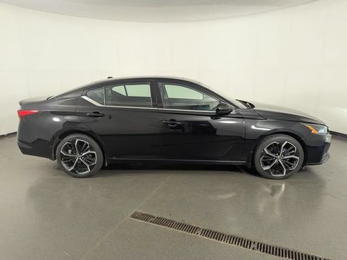 Used 2023 Nissan Altima 2.5 SR AWD/4WD image 8