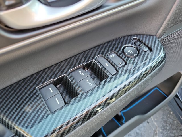 Used 2020 Honda CR-V Touring image 10