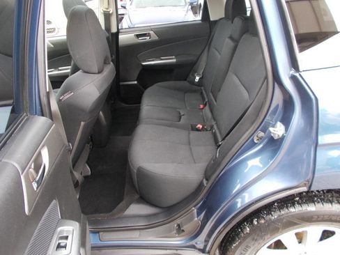 Used 2012 Subaru Forester 2.5X Premium w/ All-Weather Pkg image 18