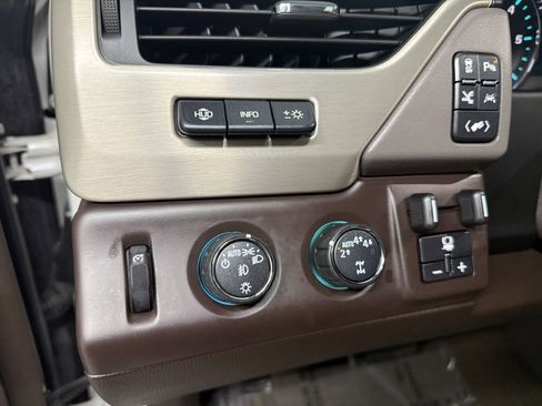 Used 2018 GMC Yukon XL Denali w/ Denali Ultimate Package image 13