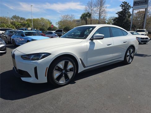 Used 2025 BMW i4 eDrive40 image 6