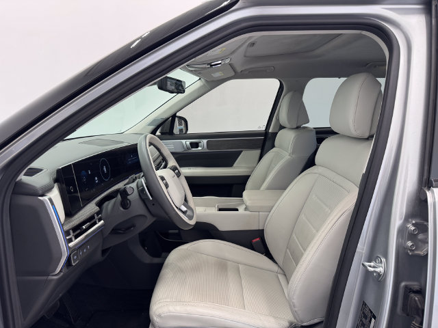 Used 2025 Hyundai Santa Fe Calligraphy FWD image 19