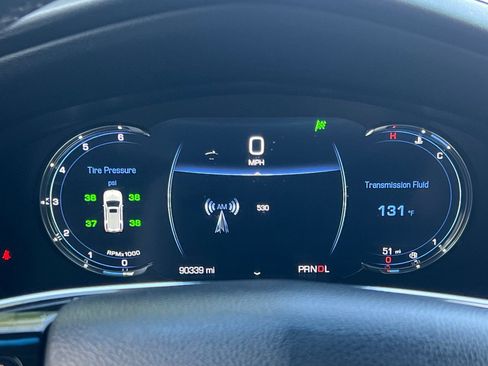 Used 2019 Cadillac Escalade Premium Luxury AWD/4WD image 26