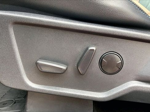 Used 2023 Ford Bronco Wildtrak image 35