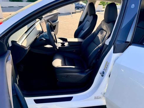 Used 2023 Tesla Model Y Long Range AWD/4WD image 19
