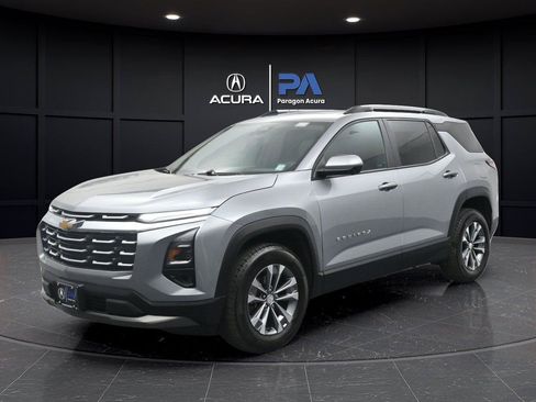 Used 2025 Chevrolet Equinox LT w/ Safety and Technology Package AWD/4WD image 1