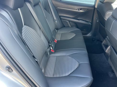 Used 2020 Toyota Camry SE FWD image 30