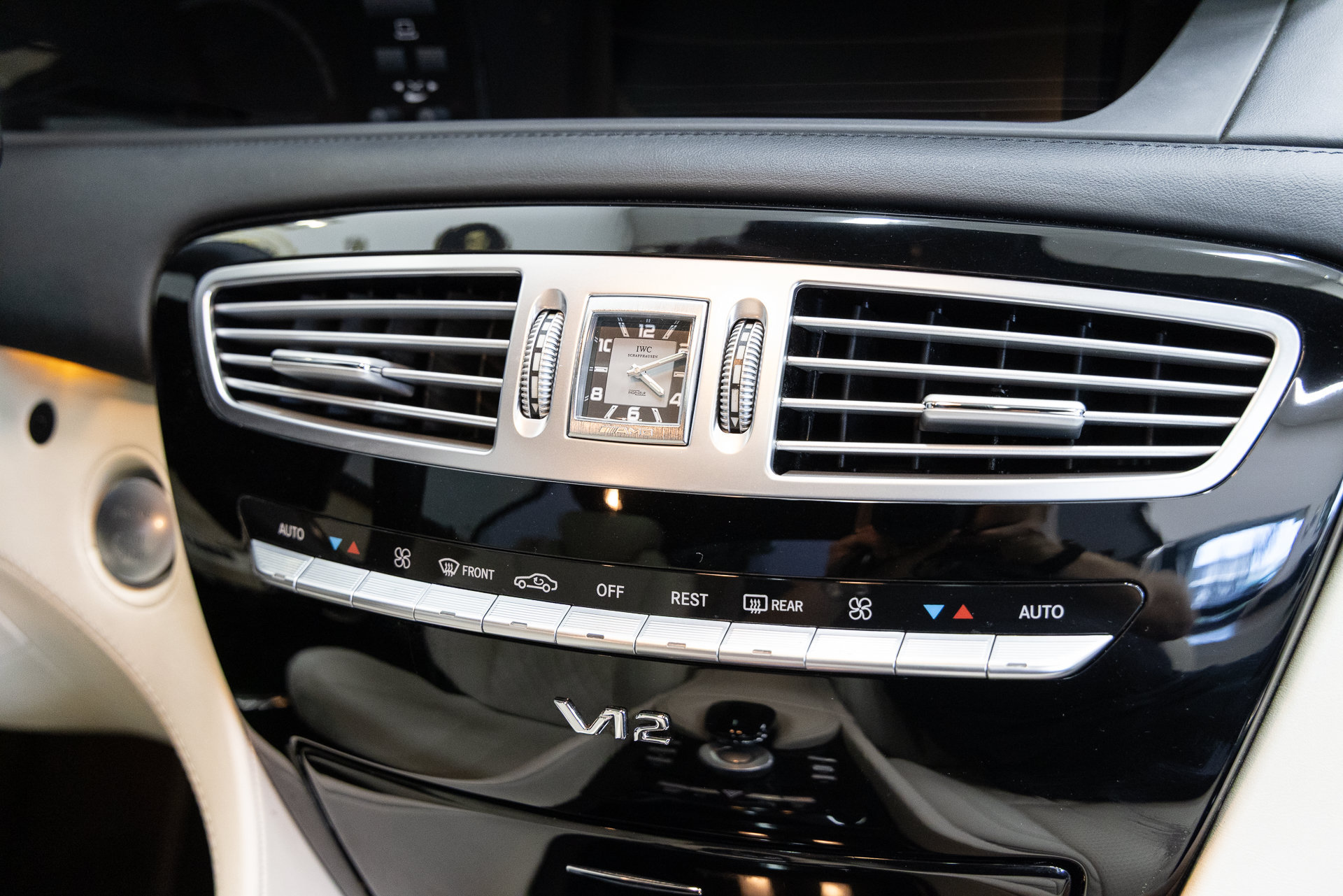 Used 2008 Mercedes-Benz CL 65 AMG image 24