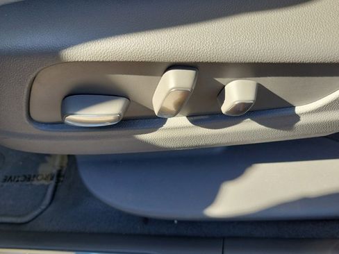 Used 2025 Cadillac XT5 Premium Luxury w/ Technology Package image 28