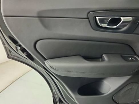 Used 2026 Volvo XC60 B5 Core AWD/4WD image 28