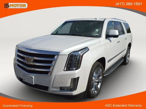 Used 2016 Cadillac Escalade ESV Luxury AWD/4WD image 1