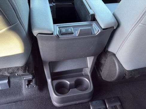 Used 2023 Toyota Sienna XLE image 23