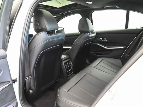 Used 2025 BMW M340i xDrive AWD/4WD image 34
