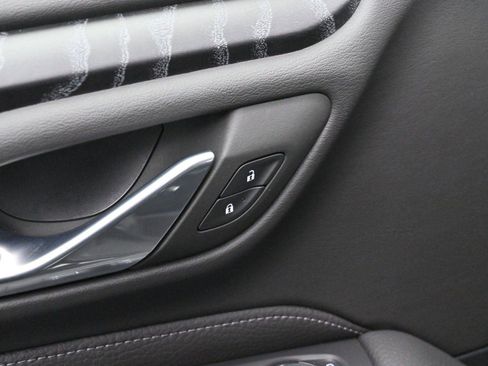 Used 2024 GMC Yukon XL Denali w/ Max Trailering Package image 10