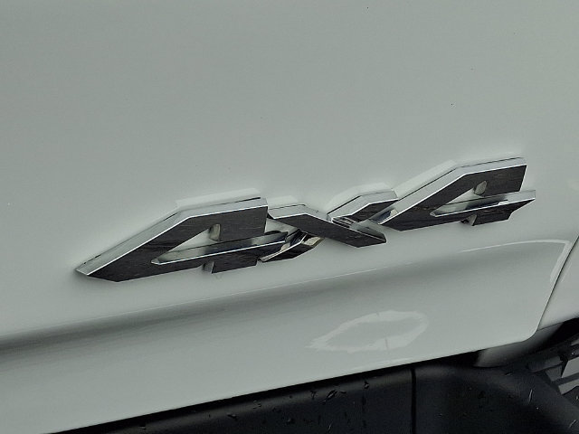 Used 2022 RAM 1500 4x4 Crew Cab image 30