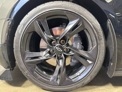 Used 2021 Chevrolet Camaro LT RWD image 10