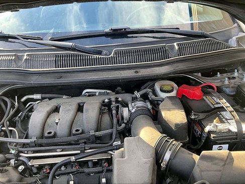 Used 2019 Ford Explorer XLT FWD image 49