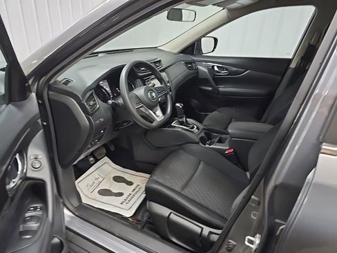Used 2018 Nissan Rogue S AWD/4WD image 28