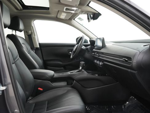 Used 2024 Honda HR-V EX-L image 12