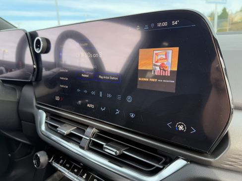 New 2026 Chevrolet Equinox EV LT image 14