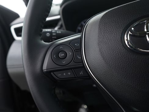 Used 2023 Toyota Corolla Cross LE image 23