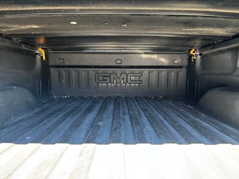 Used 2017 GMC Sierra 1500 SLE image 33