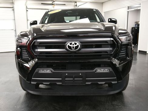 Used 2024 Toyota Tacoma SR5 image 2