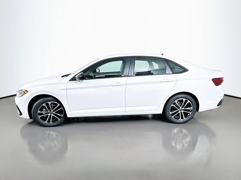 New 2025 Volkswagen Jetta Sport image 4