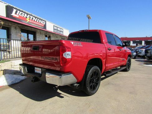 Used 2018 Toyota Tundra SR5 w/ SR5 Upgrade Package image 4