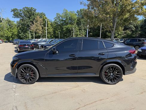 Used 2025 BMW X6 xDrive40i w/ Executive Package AWD/4WD image 2
