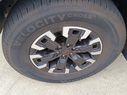 Used 2023 Nissan Frontier PRO-4X w/ Pro Convenience Package AWD/4WD image 14