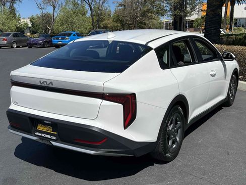 Used 2025 Kia K4 FWD image 15