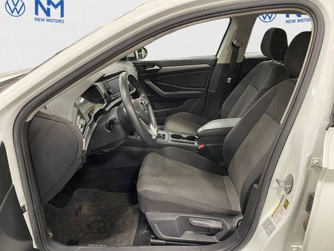 Used 2019 Volkswagen Jetta S image 9