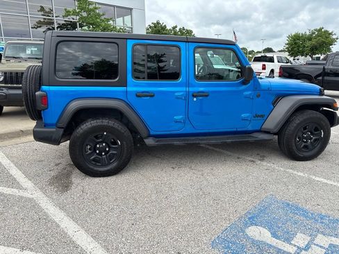 Used 2024 Jeep Wrangler Unlimited Sport AWD/4WD image 27