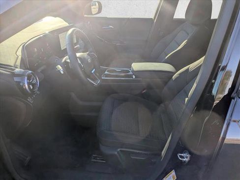 Used 2025 Chevrolet Equinox LT image 15