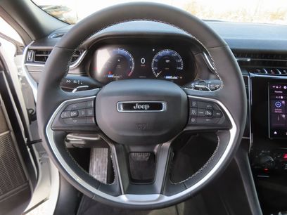 Certified 2025 Jeep Grand Cherokee L Altitude