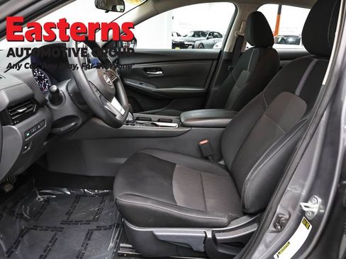 Used 2024 Nissan Sentra SV FWD image 14