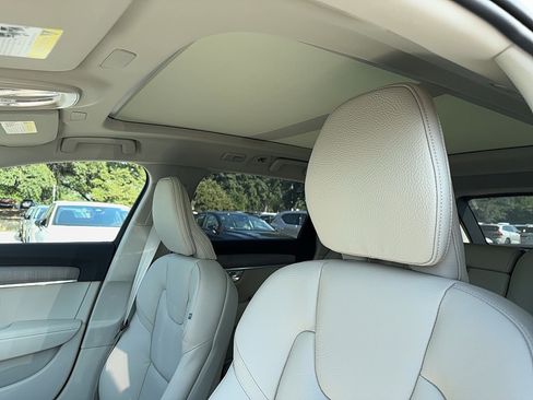 New 2025 Volvo V90 B6 Cross Country Plus w/ Protection Package Premier image 12