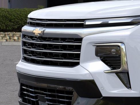 New 2026 Chevrolet Traverse High Country FWD image 14