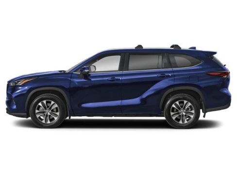 Used 2026 Toyota Highlander XLE AWD/4WD image 3