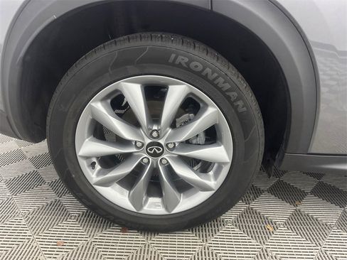 Used 2022 INFINITI QX50 Luxe image 18
