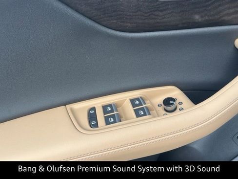 New 2026 Audi Q8 Prestige image 8