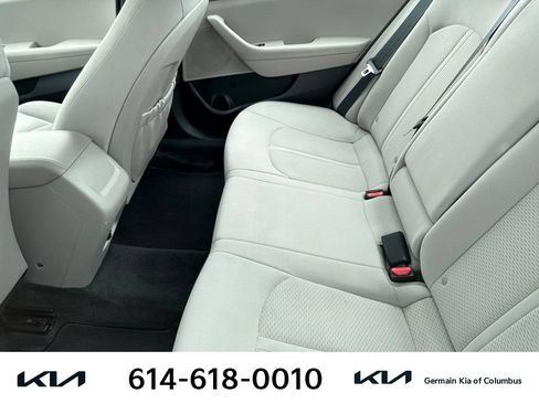 Used 2018 Hyundai Sonata SE FWD image 9